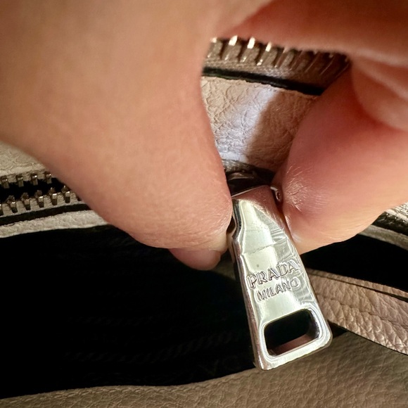 PRADA VITELLO PHENIX CROSSBODY BAG - Picture 6 of 12